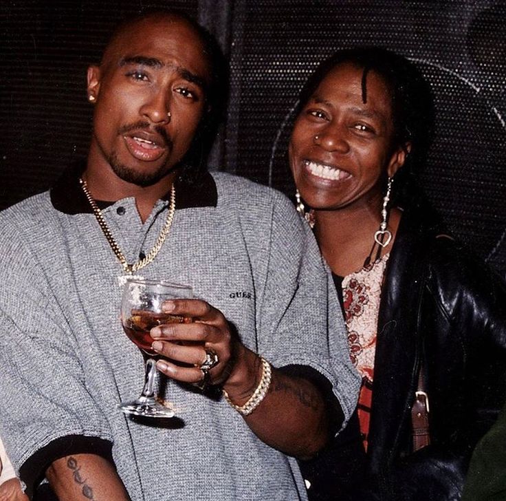 Tupac Shakur e Afeni Shakur Davis